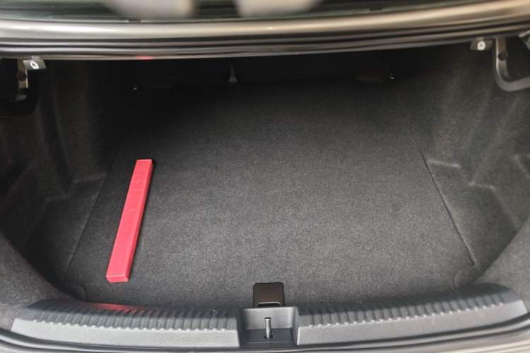 Used Volkswagen Sagitar 2018 180TSI DSG Prestige Edition Trunk