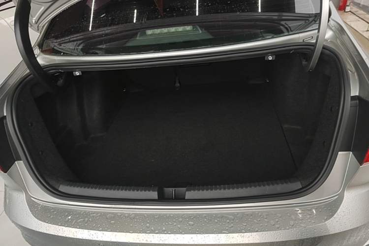Used Volkswagen Sagitar 2018 280TSI DSG Comfort Model Trunk