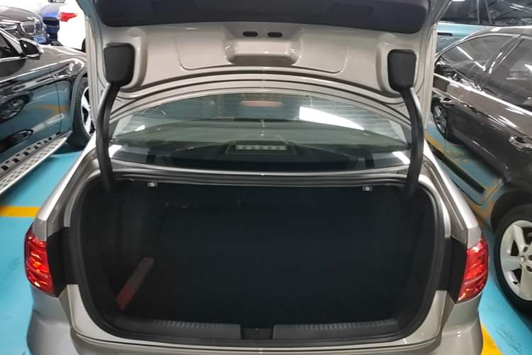 Used Volkswagen Sagitar 2018 280TSI DSG Luxury Model Trunk