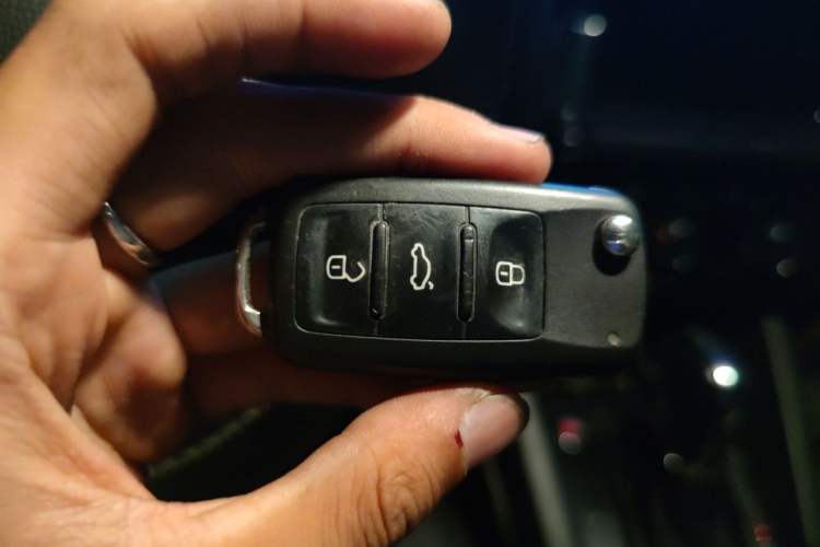 Used Volkswagen Sagitar 2018 1.6L Automatic Comfort Model Vehicle Key