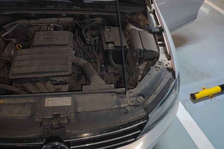Used Volkswagen Sagitar 2018 1.6L Automatic Comfort Model Engine Bay Left