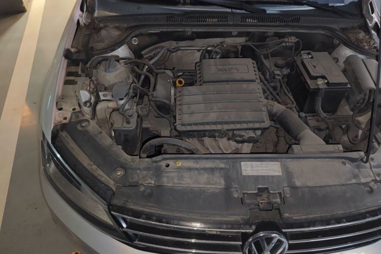 Used Volkswagen Sagitar 2018 1.6L Automatic Comfort Model Engine Bay Right