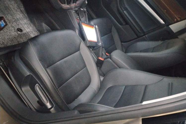 Used Volkswagen Sagitar 2018 1.6L Automatic Comfort Model Left Front Seat