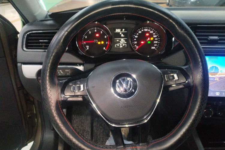 Used Volkswagen Sagitar 2018 1.6L Automatic Comfort Model Steering Wheel