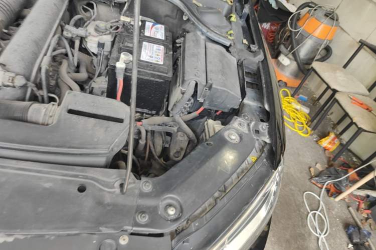 Used Volkswagen Sagitar 2018 280TSI DSG Luxury Model Engine Bay Left