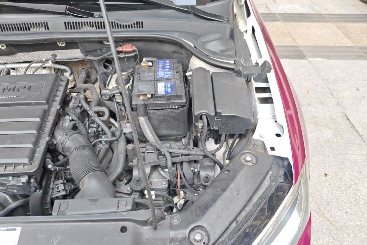 Used Volkswagen Sagitar 2018 1.6L Automatic Comfort Model Engine Bay Left