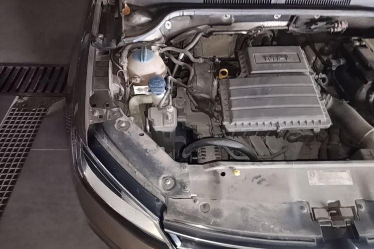 Used Volkswagen Sagitar 2018 1.6L Automatic Comfort Model Engine Bay Right