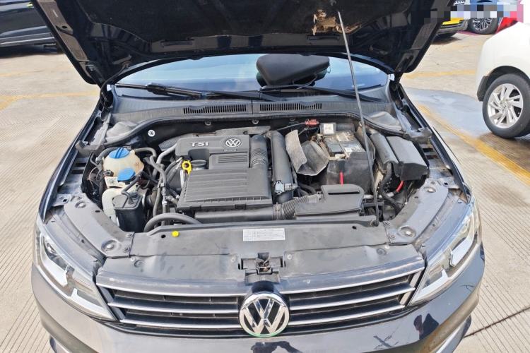 Used Volkswagen Sagitar 2018 280TSI DSG Comfort Model Engine Bay