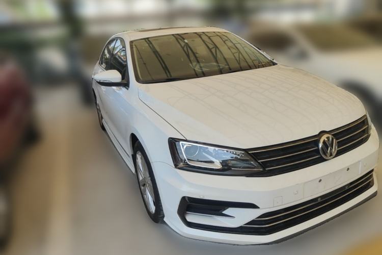 Used Volkswagen Sagitar 2018 280TSI DSG Ignite Edition Front Right 45 Deg