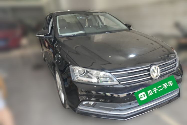 Used Volkswagen Sagitar 2018 280TSI DSG Luxury Model Front Right 45 Deg