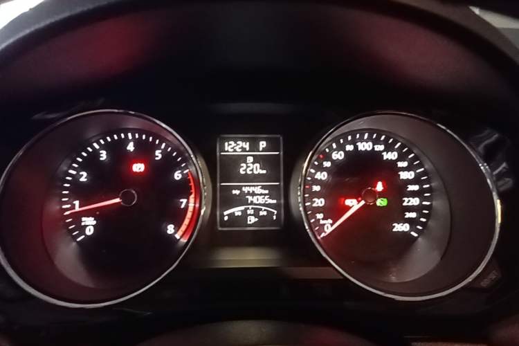 Used Volkswagen Sagitar 2018 1.6L Automatic Comfort Model Instrument Cluster