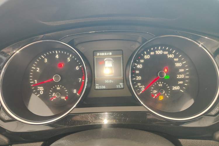 Used Volkswagen Sagitar 2018 280TSI DSG Luxury Model Instrument Cluster