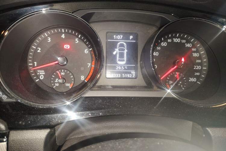 Used Volkswagen Sagitar 2018 280TSI DSG Comfort Model Instrument Cluster