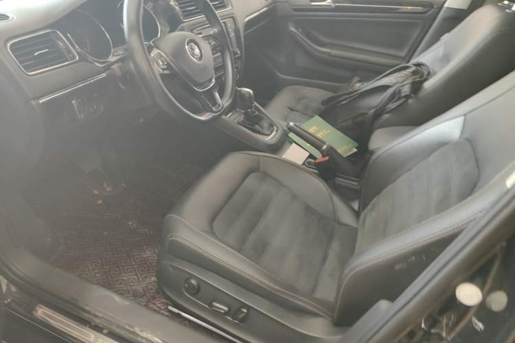 Used Volkswagen Sagitar 2018 280TSI DSG Luxury Model Left Front Seat