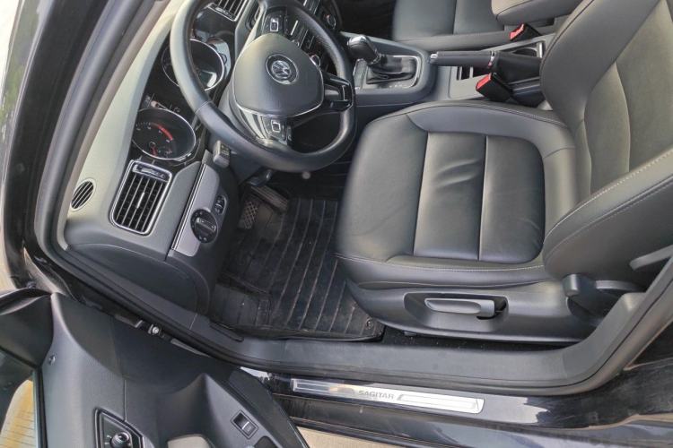 Used Volkswagen Sagitar 2018 280TSI DSG Comfort Model Left Front Seat