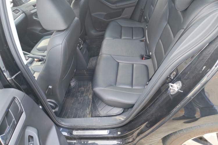 Used Volkswagen Sagitar 2018 280TSI DSG Comfort Model Left Rear Seat