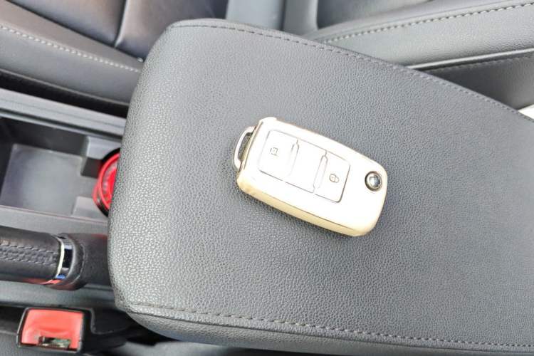 Used Volkswagen Sagitar 2018 1.6L Automatic Comfort Model Vehicle Key