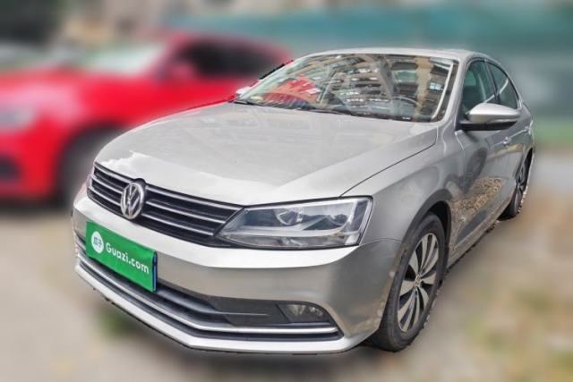 Ojetý Volkswagen Sagitar 2018 280TSI DSG Comfort Model
