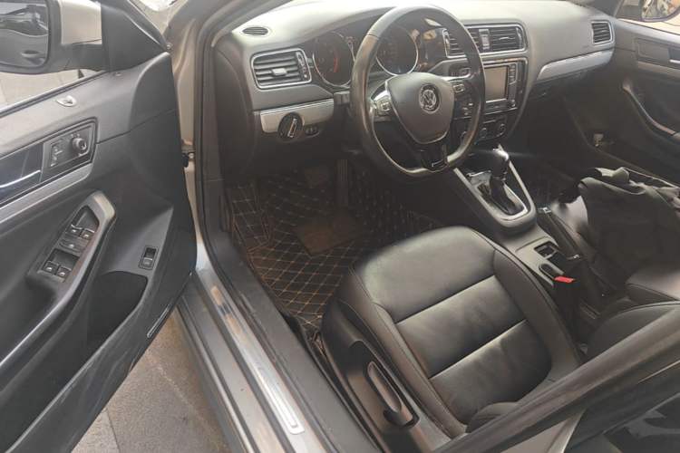 Used Volkswagen Sagitar 2018 280TSI DSG Ignite Edition Driver Seat