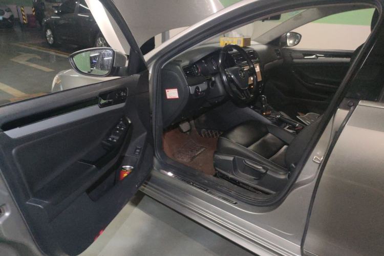 Used Volkswagen Sagitar 2018 280TSI DSG Ignite Edition Driver Seat
