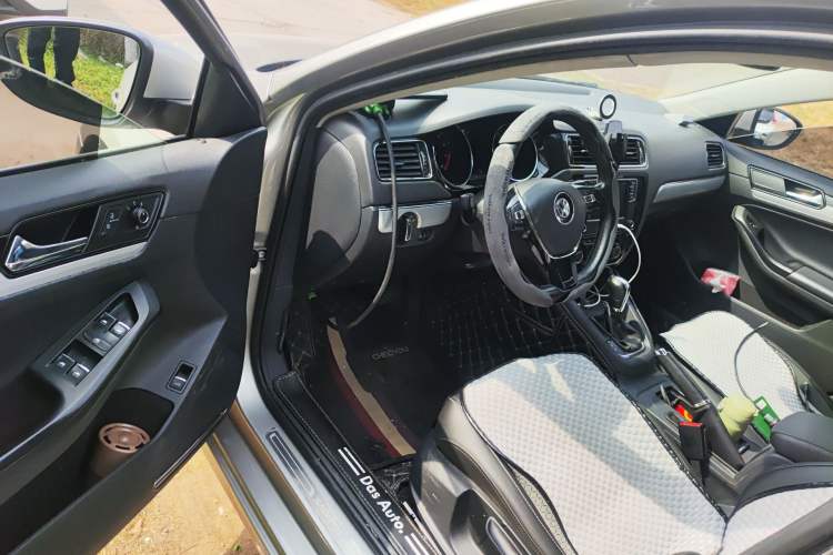 Used Volkswagen Sagitar 2018 1.6L Automatic Comfort Model Driver Seat
