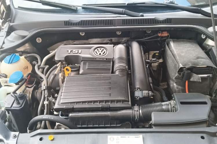 Used Volkswagen Sagitar 2018 280TSI DSG Comfort Model Engine Bay