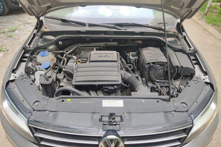 Used Volkswagen Sagitar 2018 1.6L Automatic Comfort Model Engine Bay