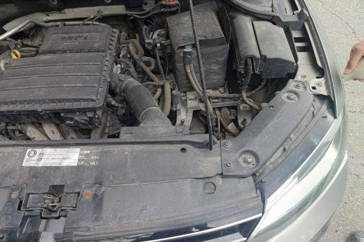 Used Volkswagen Sagitar 2018 1.6L Automatic Comfort Model Engine Bay Left