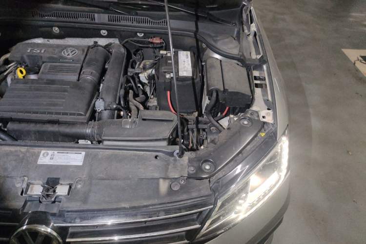 Used Volkswagen Sagitar 2018 280TSI DSG Ignite Edition Engine Bay Left