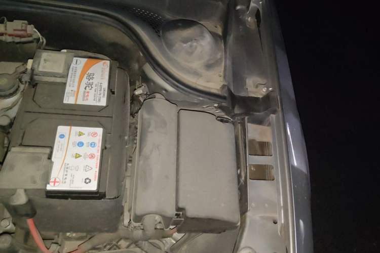 Used Volkswagen Sagitar 2018 280TSI DSG Ignite Edition Engine Bay Left