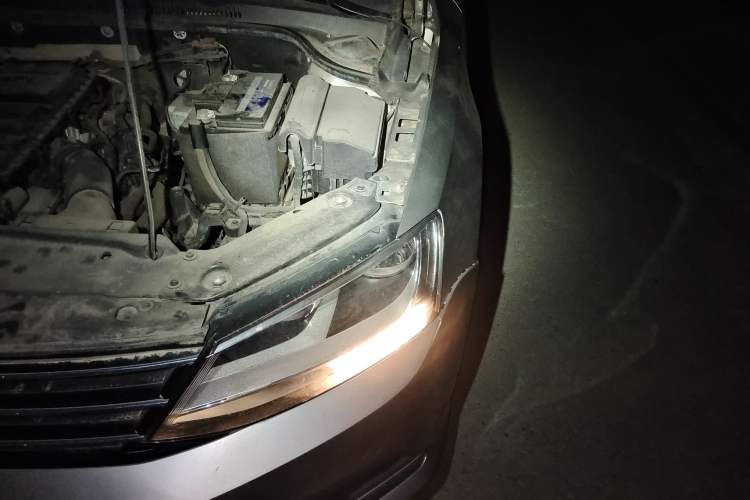 Used Volkswagen Sagitar 2018 1.6L Manual Comfort Model Engine Bay Left