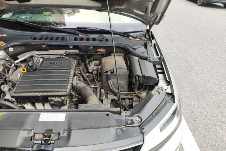 Used Volkswagen Sagitar 2018 1.6L Automatic Comfort Model Engine Bay Left