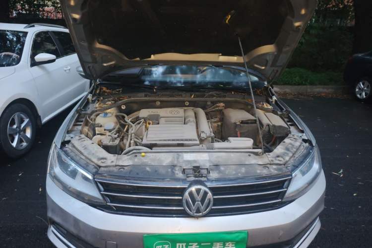 Used Volkswagen Sagitar 2018 280TSI DSG Comfort Model Engine Bay