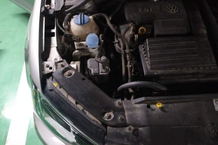 Used Volkswagen Sagitar 2018 280TSI DSG Ignite Edition Engine Bay Right