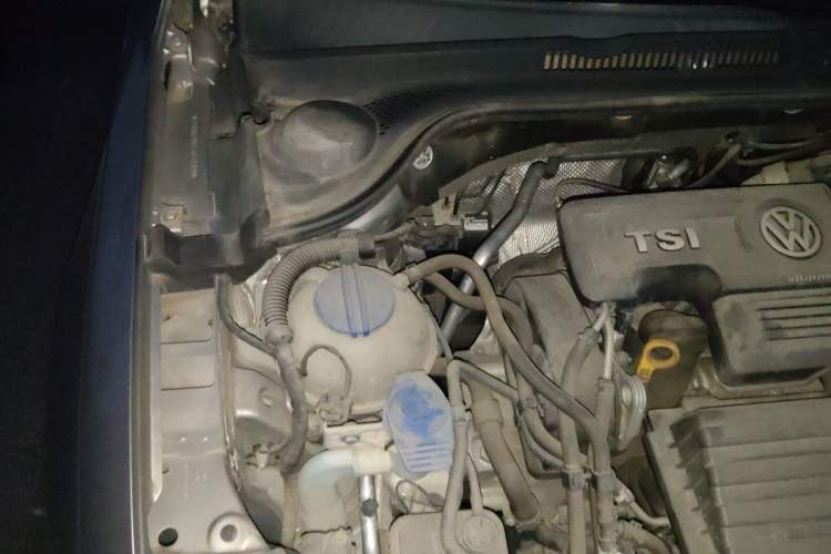 Used Volkswagen Sagitar 2018 280TSI DSG Ignite Edition Engine Bay Right