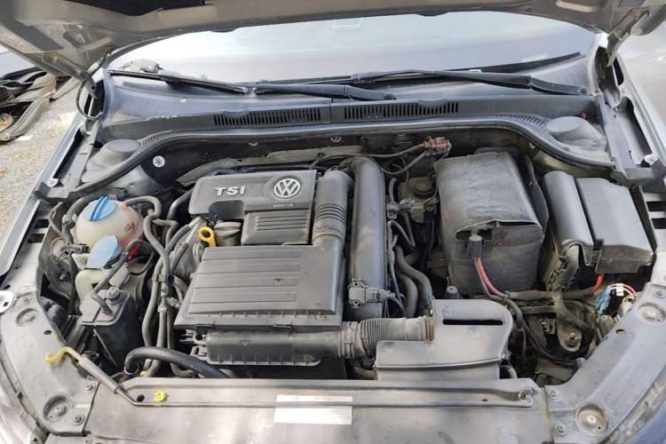 Used Volkswagen Sagitar 2018 280TSI DSG Luxury Model Engine Bay