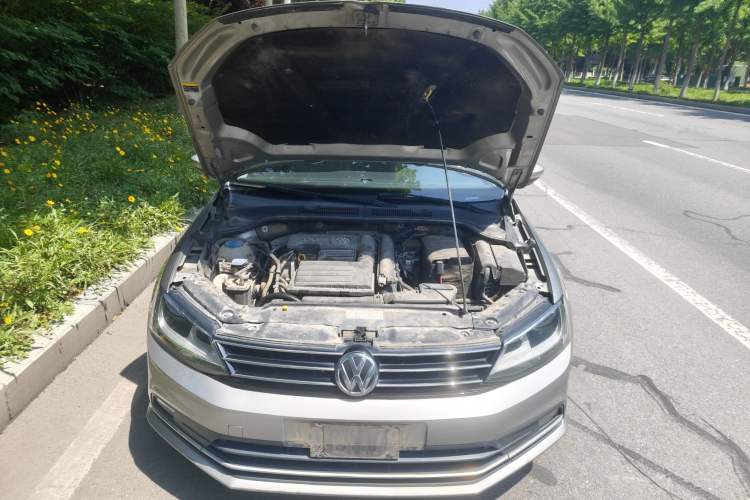 Used Volkswagen Sagitar 2018 280TSI DSG Comfort Model Engine Bay