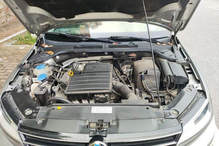 Used Volkswagen Sagitar 2018 1.6L Automatic Comfort Model Engine Bay