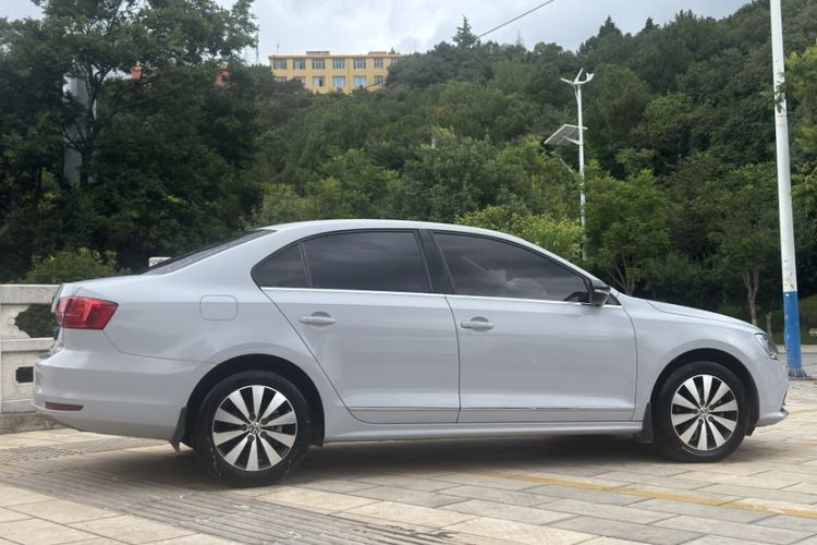 Used Volkswagen Sagitar 2018 280TSI DSG Comfort Model Exterior 2