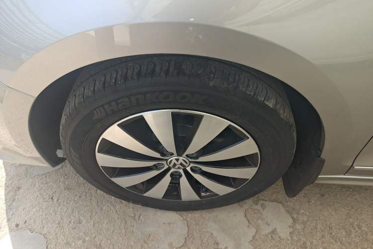 Used Volkswagen Sagitar 2018 1.6L Automatic Comfort Model Exterior 3