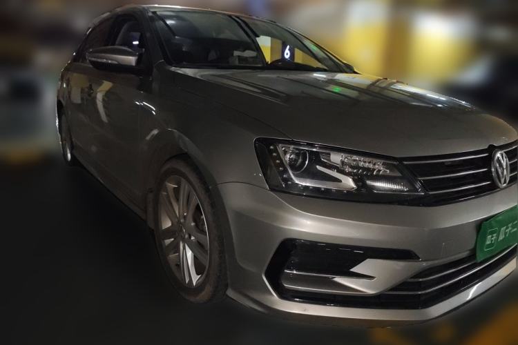 Used Volkswagen Sagitar 2018 280TSI DSG Ignite Edition Front Right 45 Deg