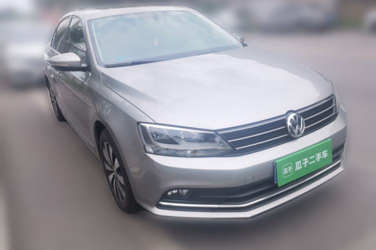 Used Volkswagen Sagitar 2018 1.6L Manual Comfort Model Front Right 45 Deg