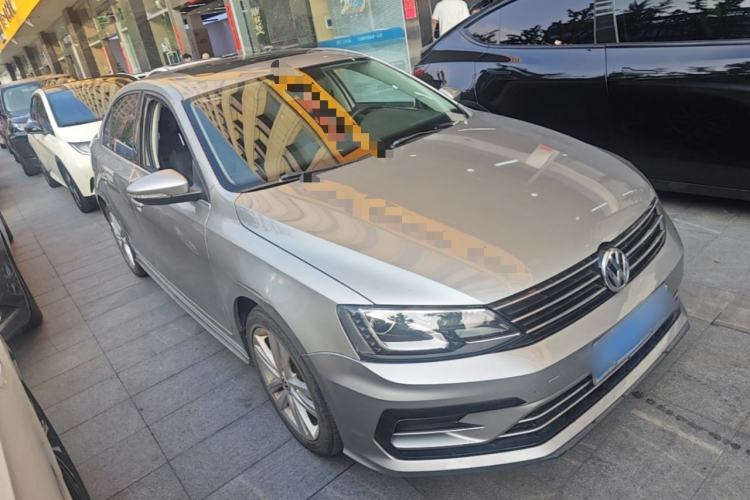 Used Volkswagen Sagitar 2018 280TSI DSG Ignite Edition Front Right 45 Deg