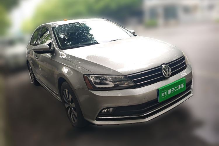 Used Volkswagen Sagitar 2018 1.6L Automatic Comfort Model Front Right 45 Deg