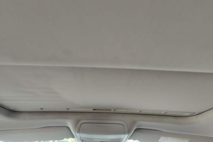 Used Volkswagen Sagitar 2018 1.6L Automatic Comfort Model Headliner