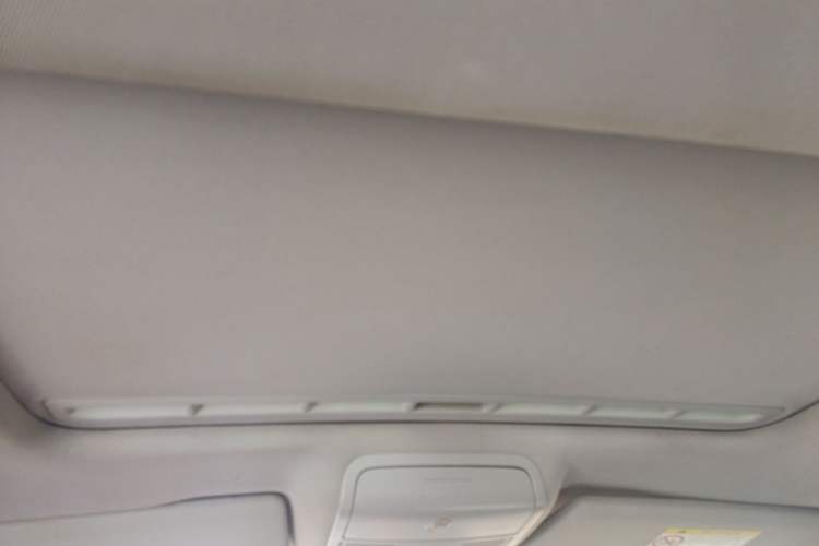 Used Volkswagen Sagitar 2018 1.6L Automatic Comfort Model Headliner