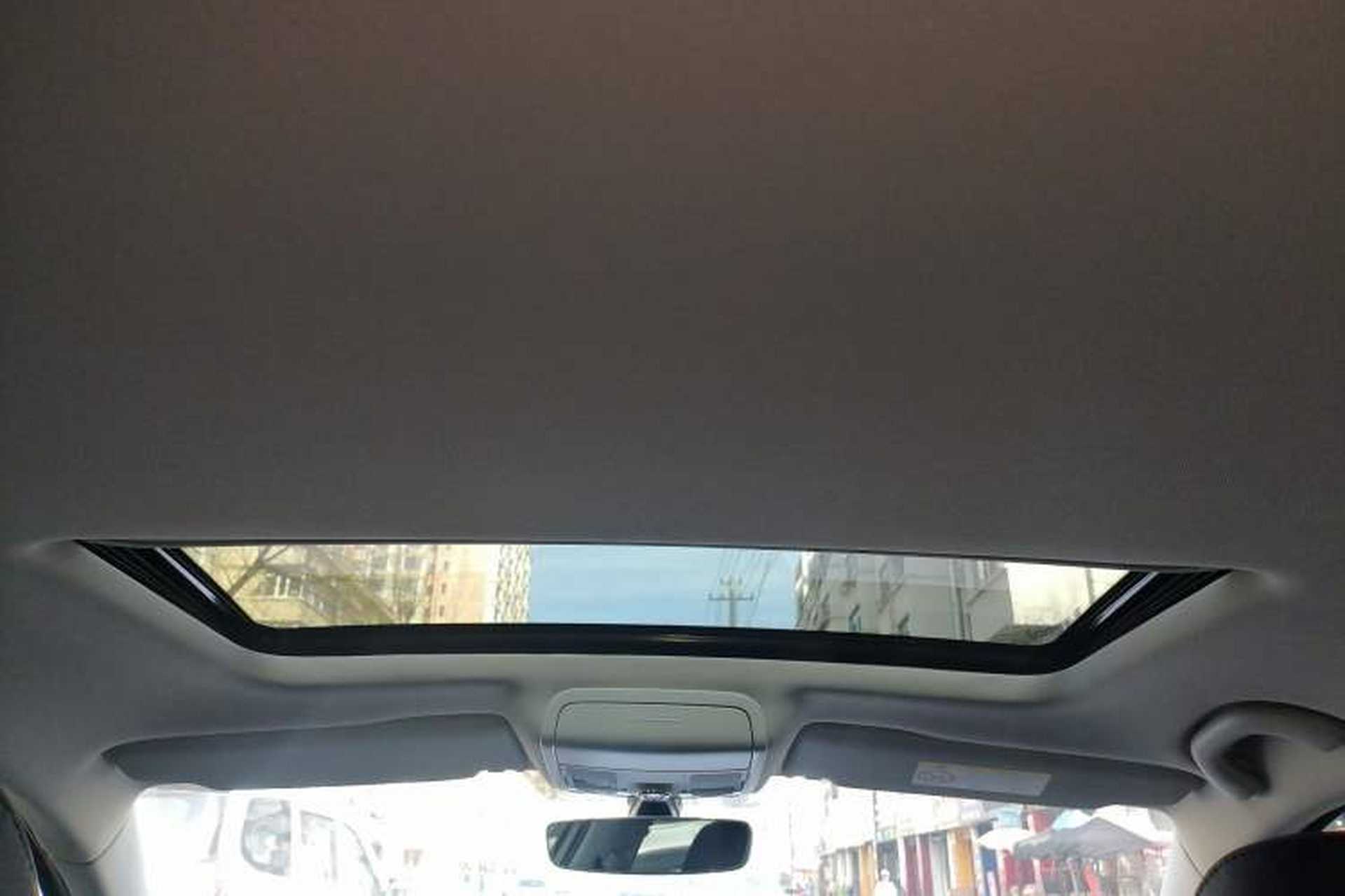 Used Volkswagen Sagitar 2018 1.6L Automatic Comfort Model Headliner