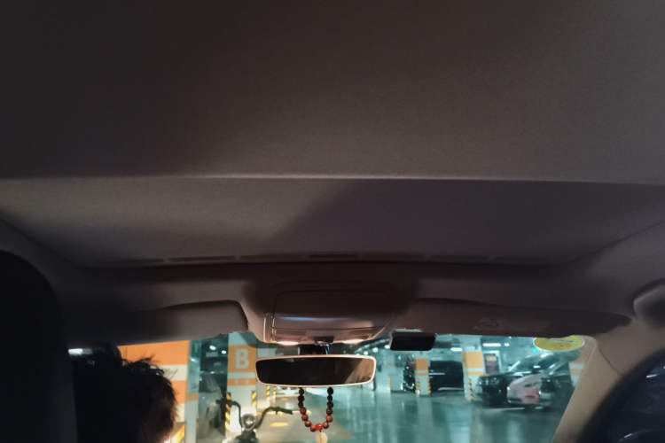 Used Volkswagen Sagitar 2018 1.6L Automatic Comfort Model Headliner