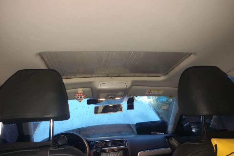 Used Volkswagen Sagitar 2018 280TSI DSG Comfort Model Headliner