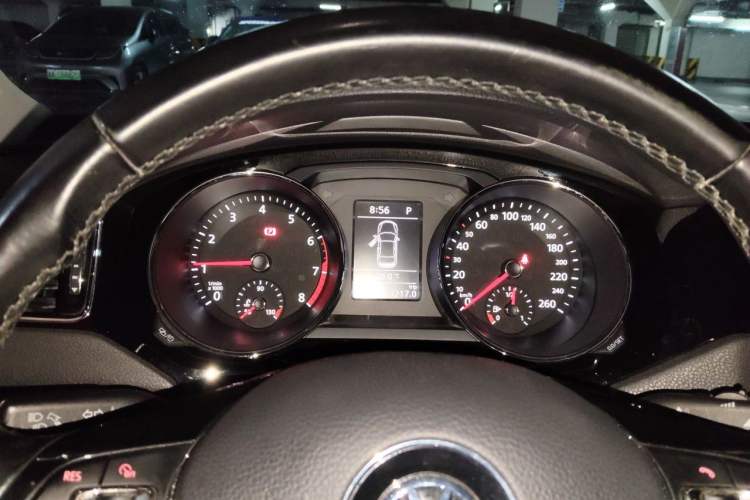 Used Volkswagen Sagitar 2018 280TSI DSG Ignite Edition Instrument Cluster